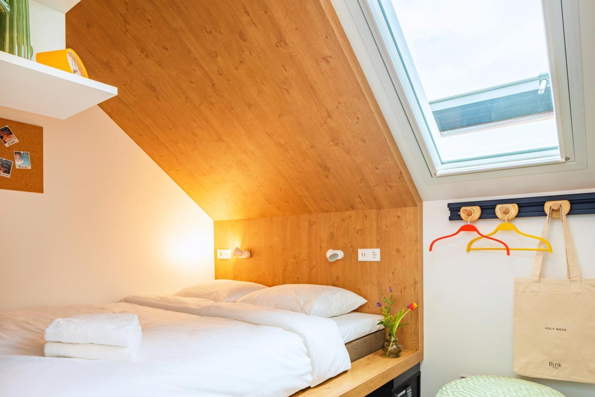 Bunk Hostel Амстердам Екстер'єр фото